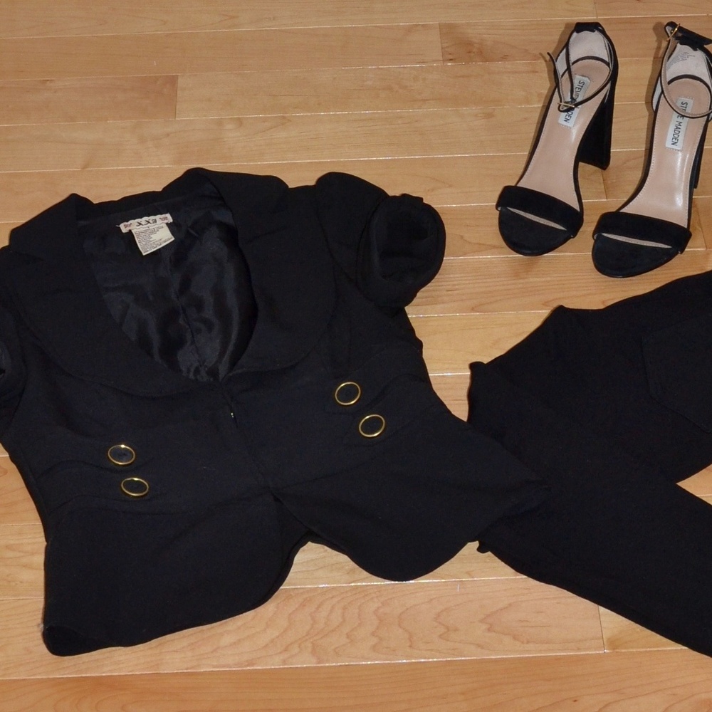 Forever 21 Short Sleeve Peplum Blazer, Size S